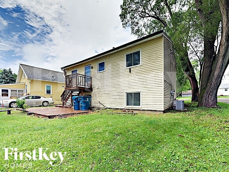 Building Photo - 1154 Rathbone Ave