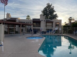 Building Photo - $1,450 2-3 Bedroom For Lease With Community Heated Pool & Spa in 85207!