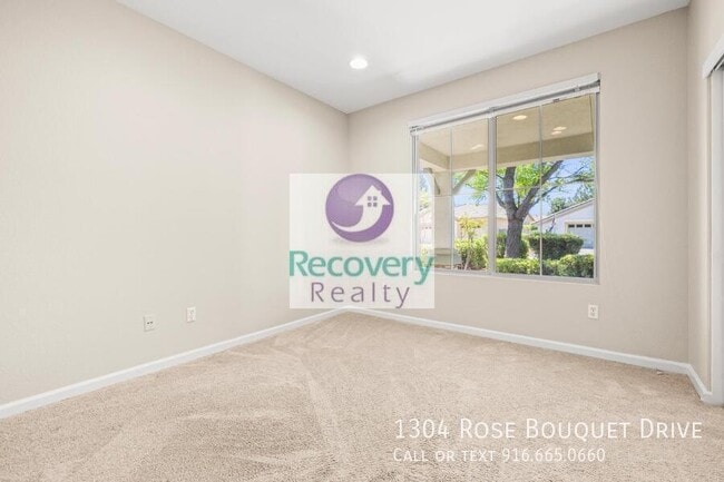 Building Photo - 1304 Rose Bouquet Dr