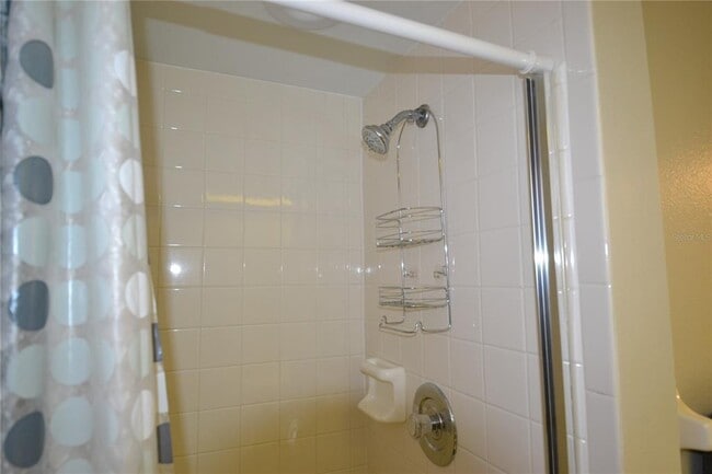 Building Photo - 284 Woodlake Wynde