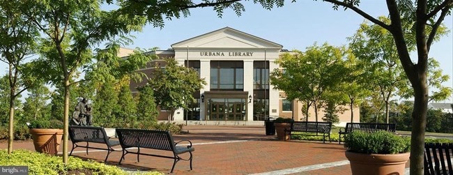 Building Photo - 9706 Braidwood Ter