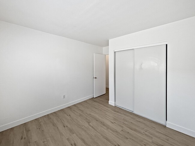 Building Photo - Updated 3B/2BA House in North Park w/ Cove...