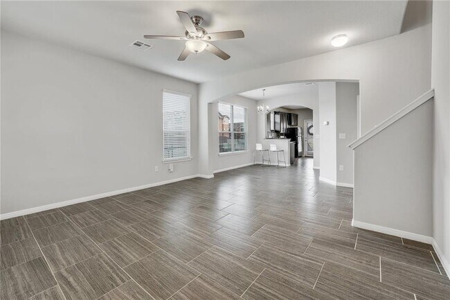 Building Photo - 525 N Heatherwilde Blvd