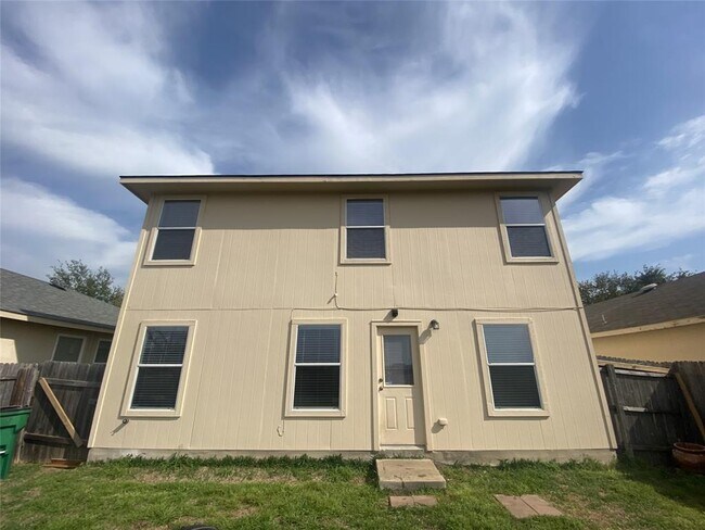 Building Photo - 12840 St Mary Dr