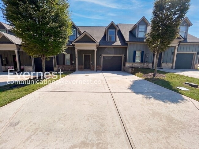 Building Photo - 3870 Valley View Ct