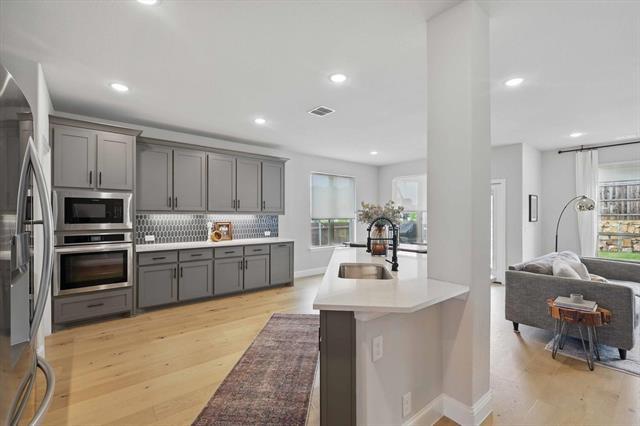 Building Photo - 9208 Amistad Ln