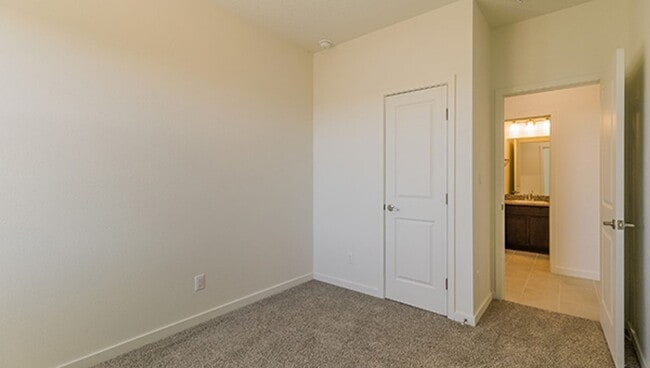 Building Photo - New Home In Santa Fe  !!!!!