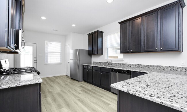 Building Photo - 440 Lone Rider Dr
