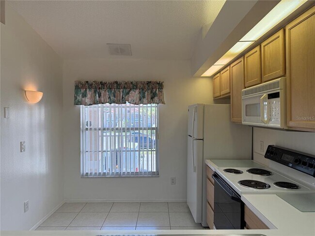 Building Photo - 13801 Timberland Dr