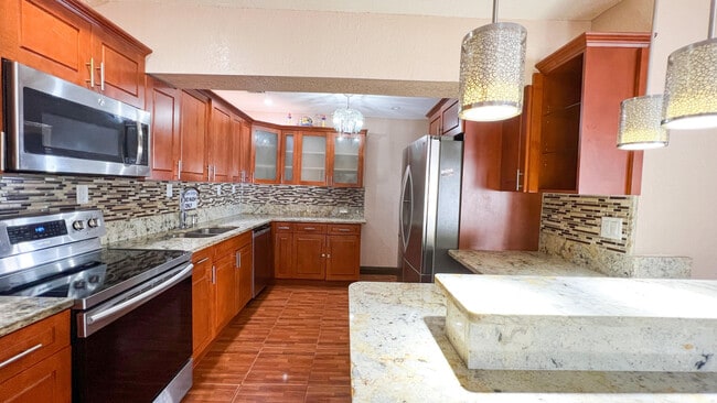 Building Photo - 12255 NW Miami Ct
