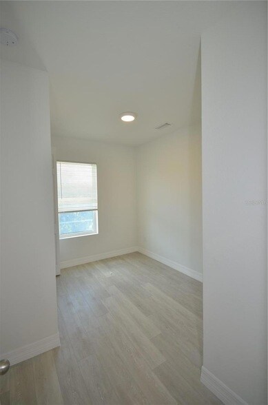 Building Photo - 272 Pelton Cir