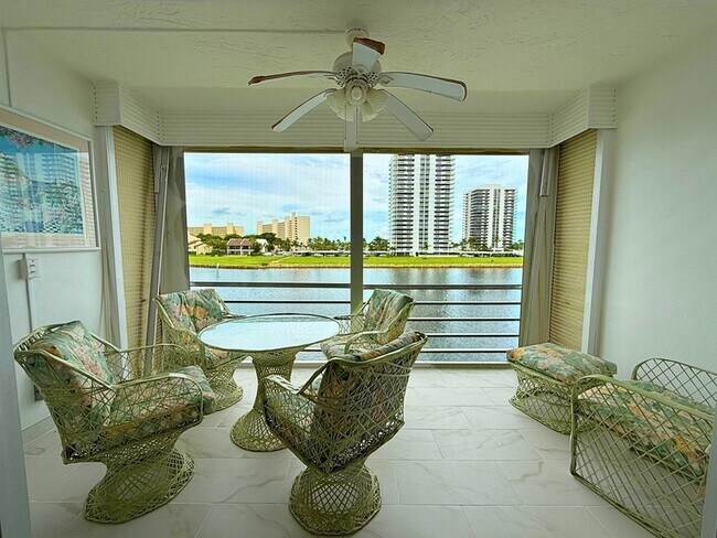 Primary Photo - 20 Yacht Club Dr