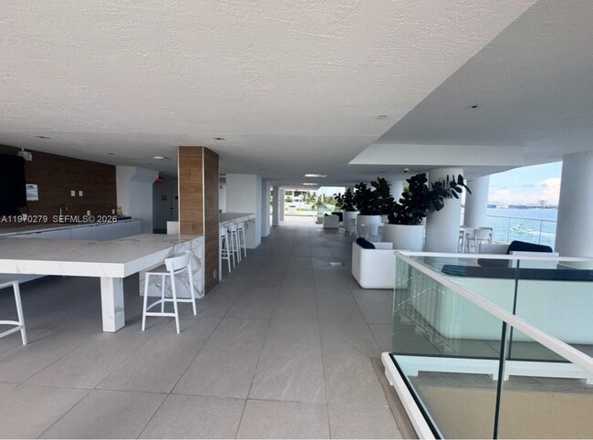 Building Photo - 770 Claughton Island Dr