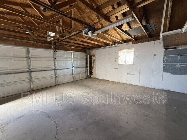 Building Photo - 4453 Calle del Media
