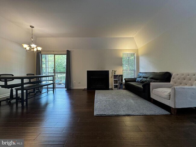 Building Photo - 12150 Penderview Terrace