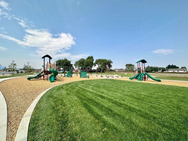 Building Photo - 3957 Pinnacles Ct