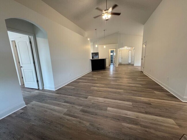 Building Photo - 110 Tybee Dr