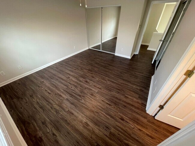 Building Photo - Updated 3BR Home - Woodstock