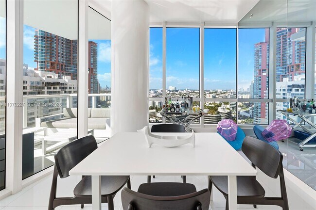 Building Photo - 100 South Pointe Dr