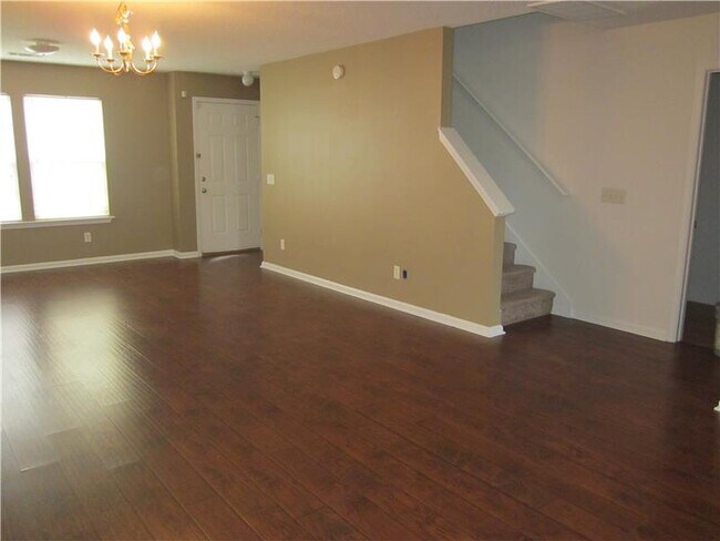 Building Photo - 24 Willow Lakes Dr