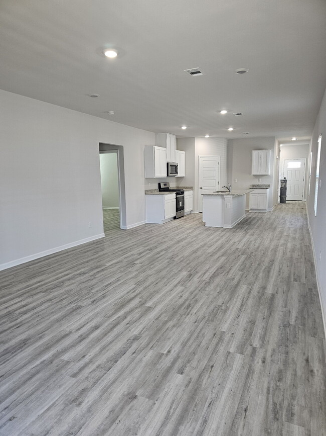 Building Photo - "New Construction 4-Bed Gem on Renova Driv...