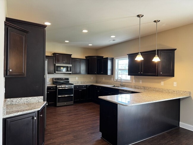 Building Photo - Grand 2 story home in Bluewater Rise