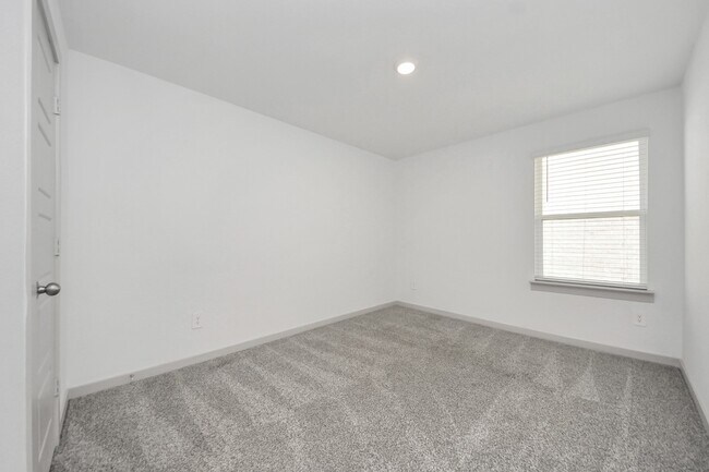 Building Photo - 7806 Cattleman Vly Dr