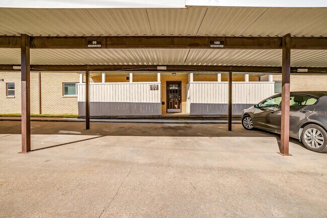 Building Photo - 5076 Matilda St