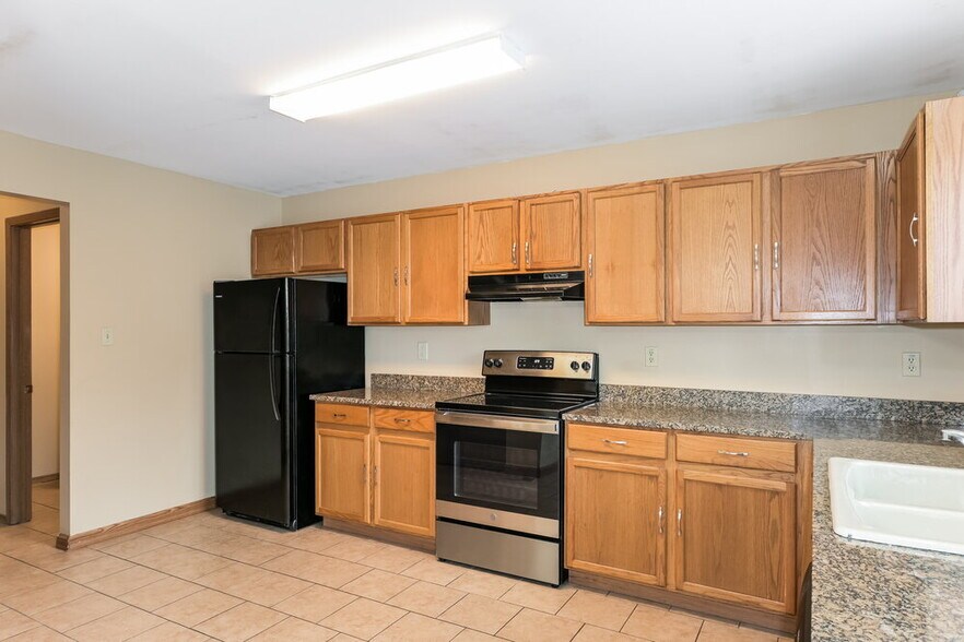 Building Photo - 4879 Persimmon Bend Ln