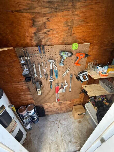 Storage Closet on Outside Patio - 4640 Old Lantern Way