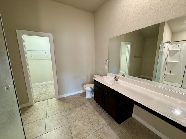 Building Photo - 5539 Pearl Valley