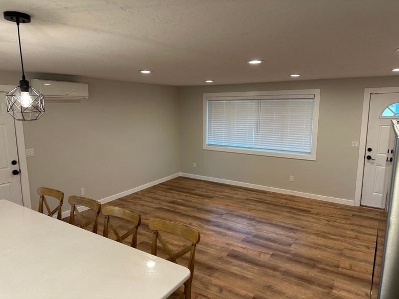 Building Photo - 570 15th St