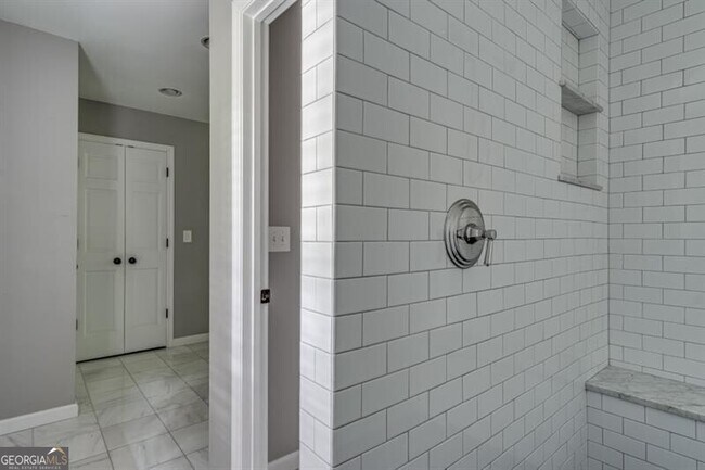 Building Photo - 4243 McClatchey Cir NE