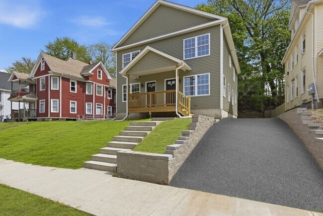 Building Photo - 43 Leyfred Terrace