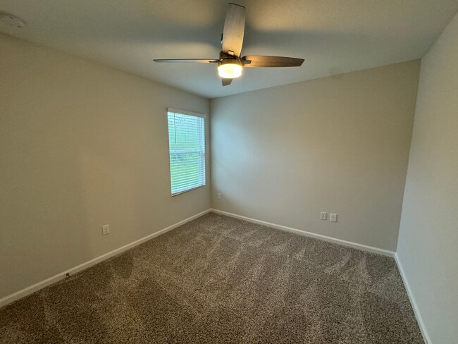 Building Photo - 1/2 Off the 1st Months Rent! 3/2.5 Duplex ...