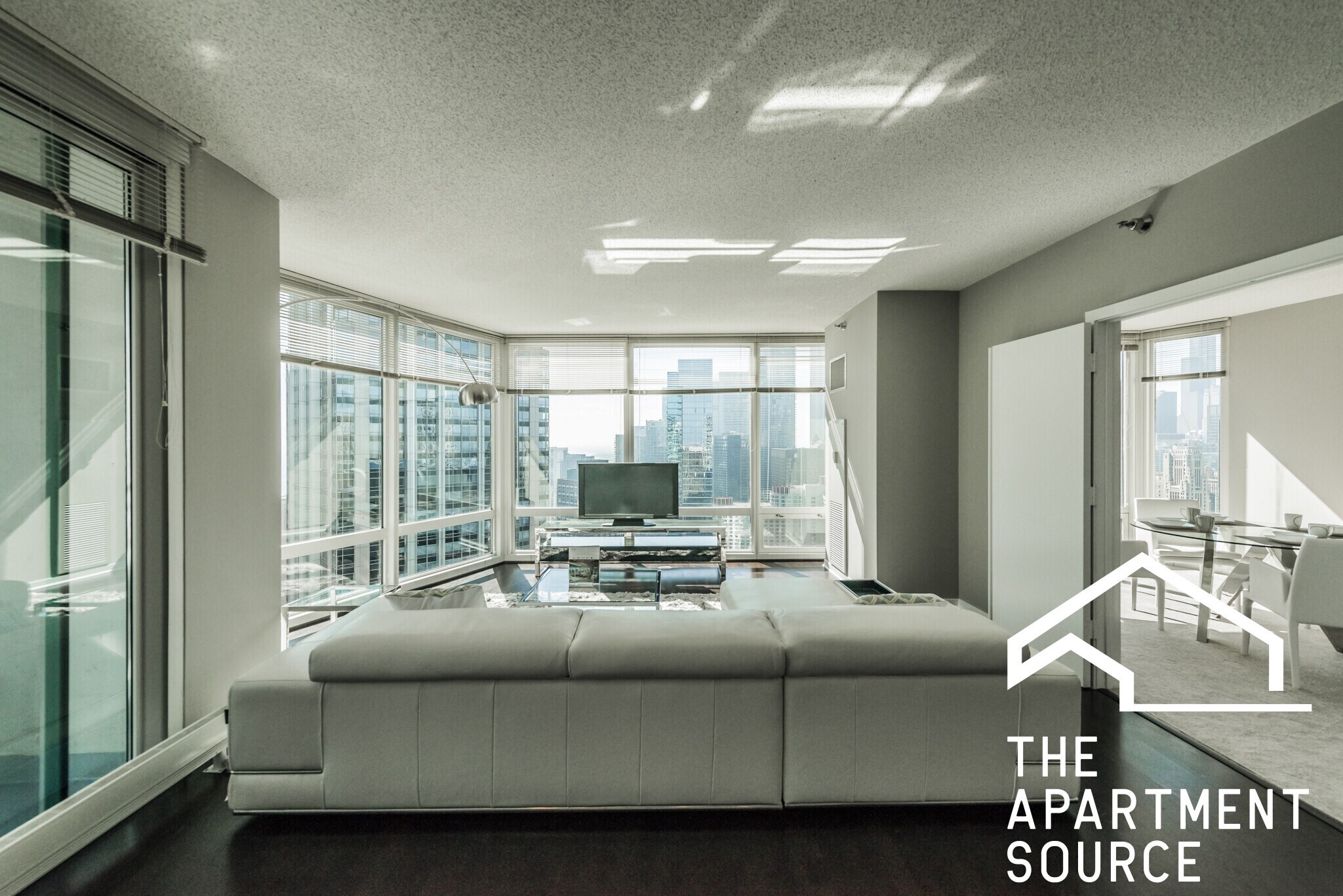 Building Photo - 345 E Ohio St