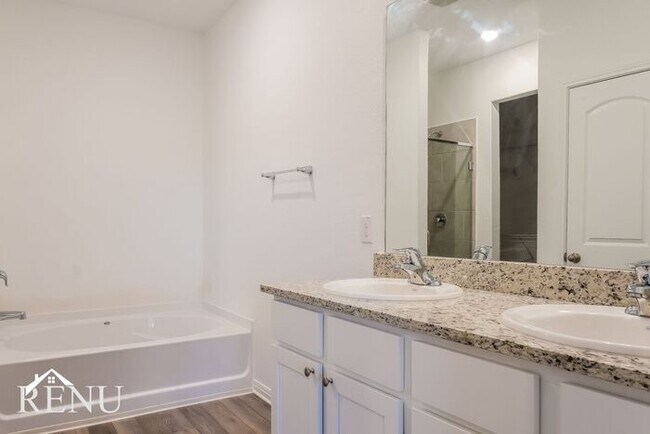 Building Photo - Coming Soon! First Month Free!