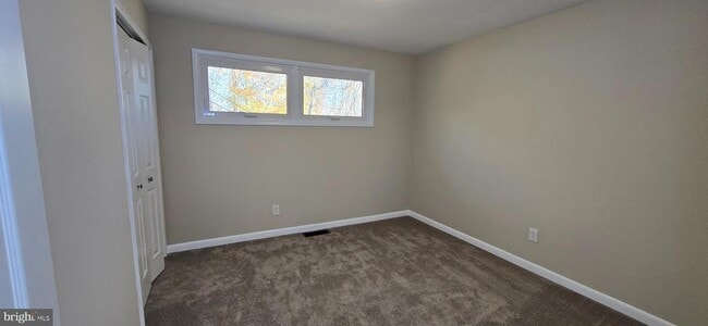 Building Photo - 7613 Locust Ln