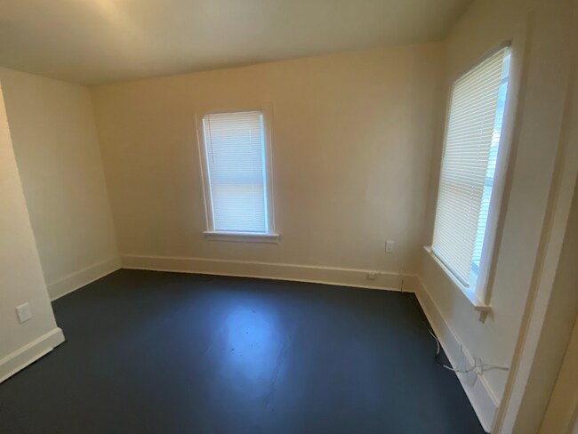 Building Photo - 378 E 156th St