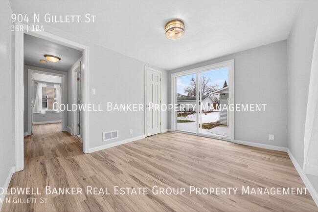 Building Photo - 904 N Gillett St