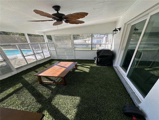 Building Photo - 1011 Gerona Ave