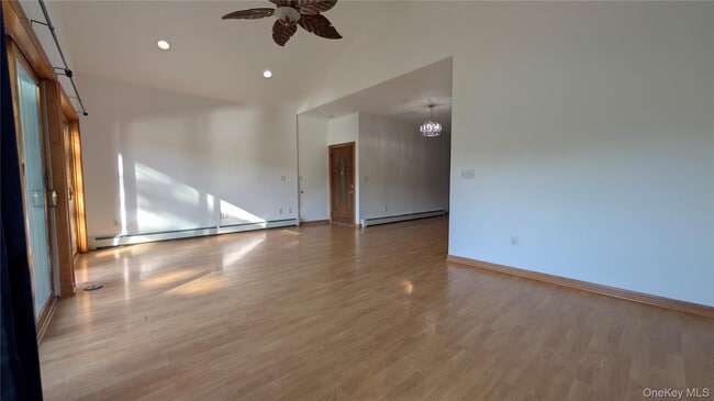 Building Photo - 169 Shear Hill Rd