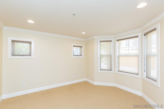 Building Photo - 7726 Ivanhoe Ave