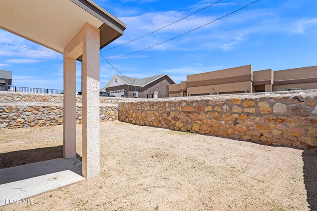 Building Photo - 8804 Eclipse St