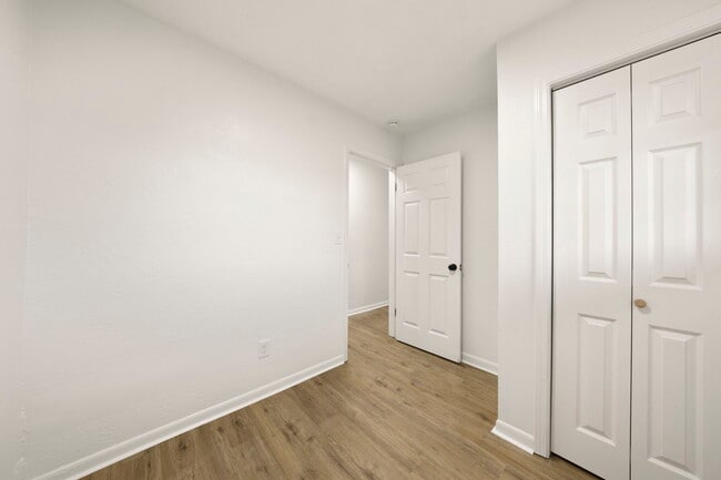 Building Photo - 514 Maier Dr