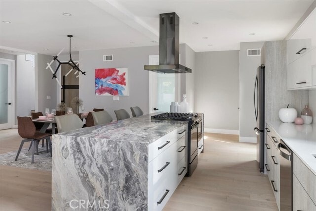 Building Photo - 4731 Topanga Canyon Blvd