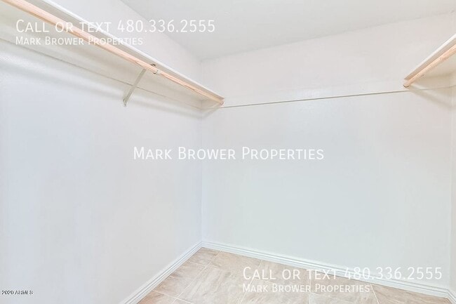Building Photo - 1613 E Weathervane Ln