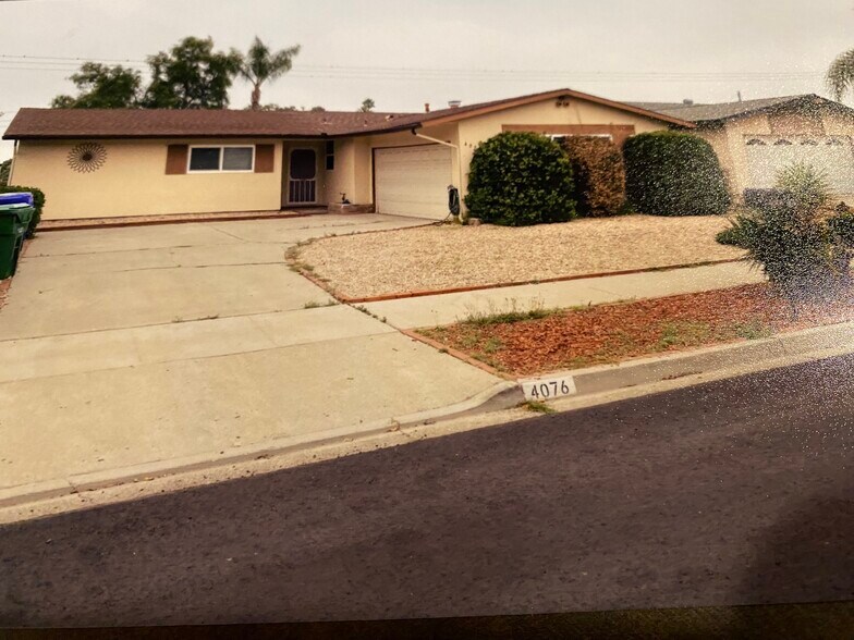 Could not get more photos to upload, sorry. - 4076 Mira Costa St
