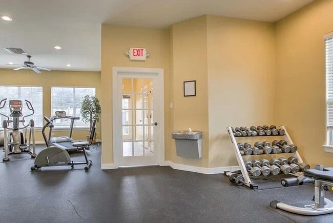 Building Photo - 1900 Scofield Ridge Pkwy