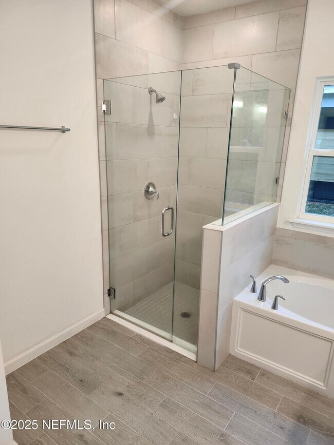 Building Photo - 607 Lake Sinclair St